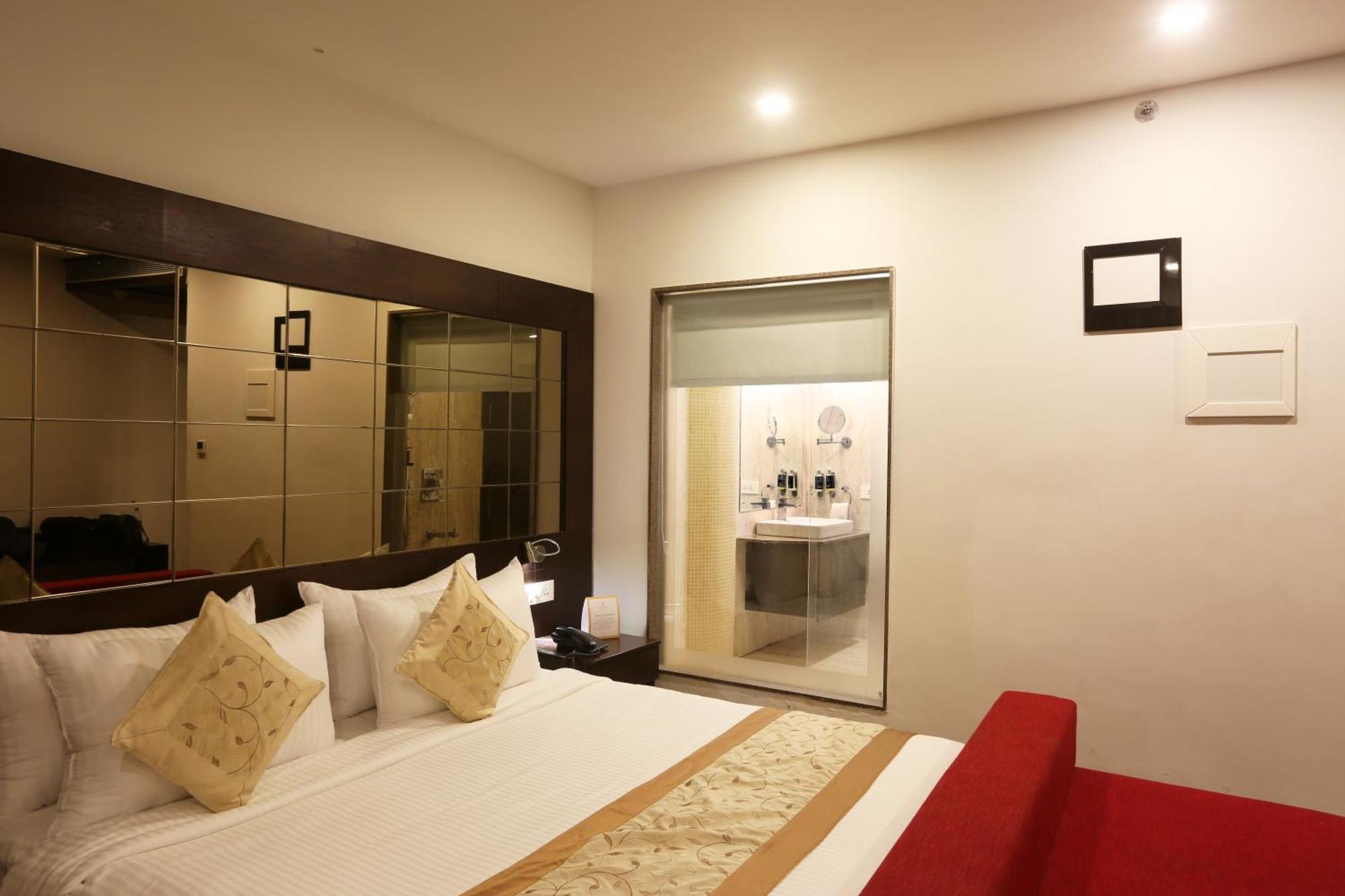 Vesta Grand Central Udaipur Eksteriør billede
