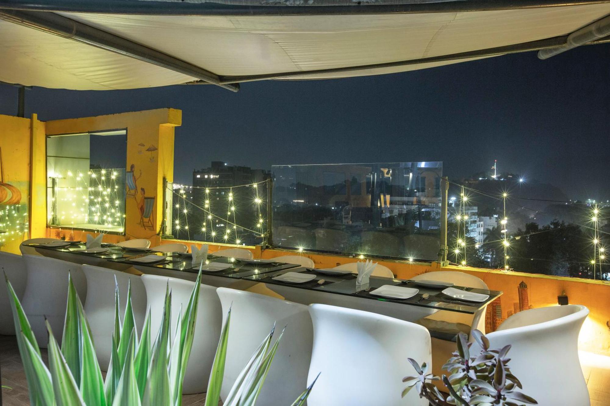 Vesta Grand Central Udaipur Eksteriør billede