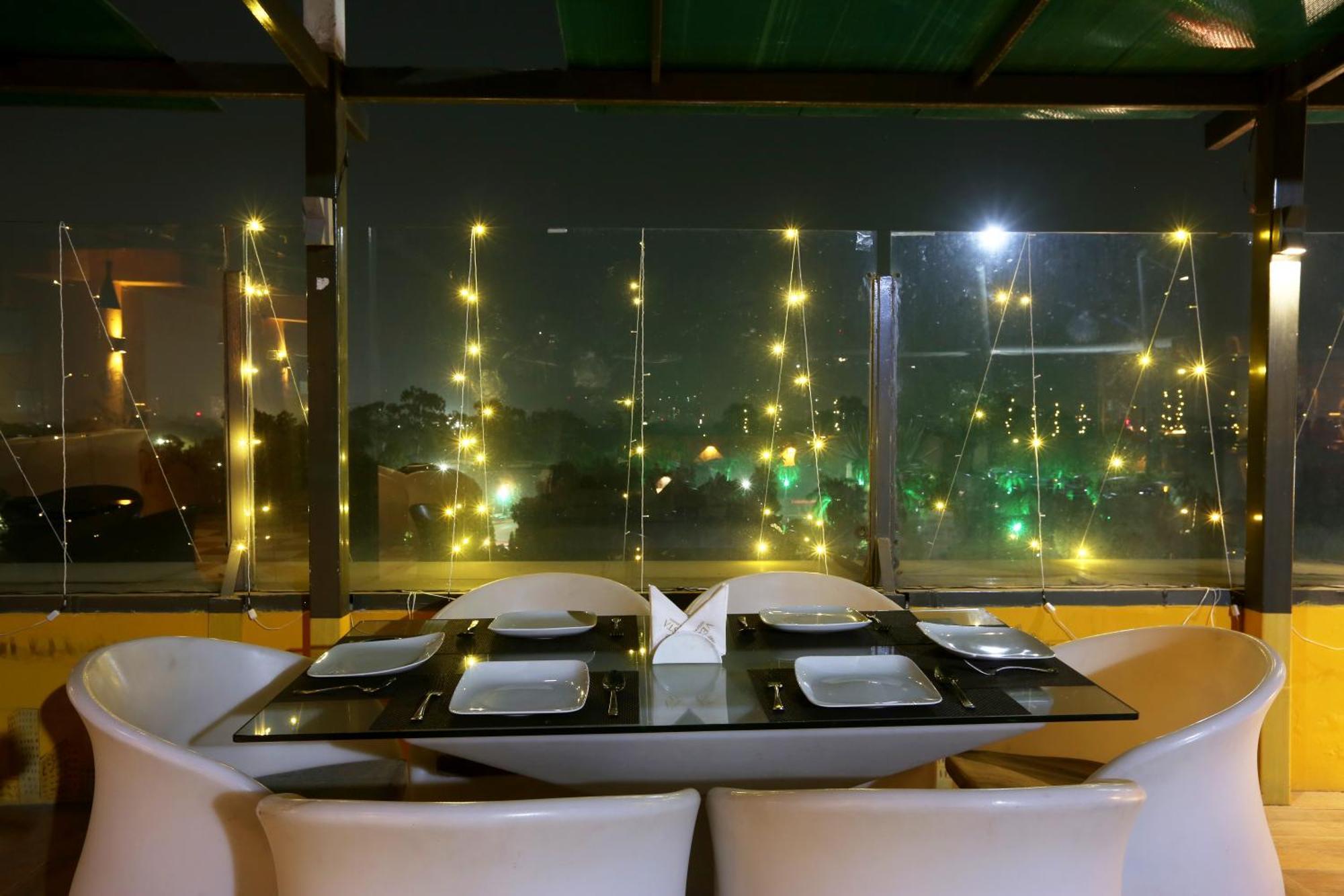 Vesta Grand Central Udaipur Eksteriør billede