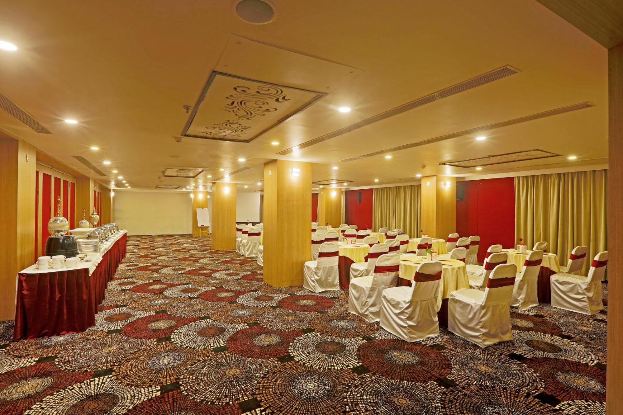 Vesta Grand Central Udaipur Eksteriør billede