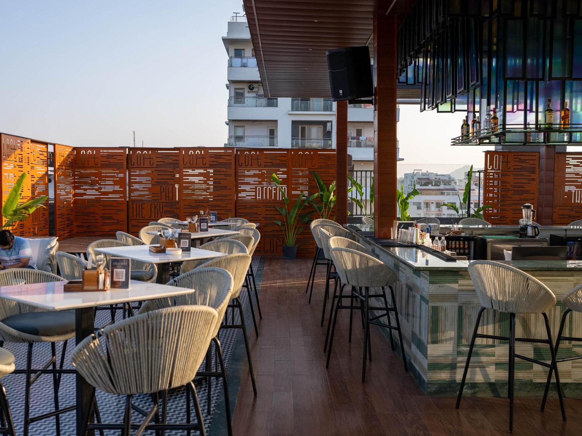 Vesta Grand Central Udaipur Eksteriør billede